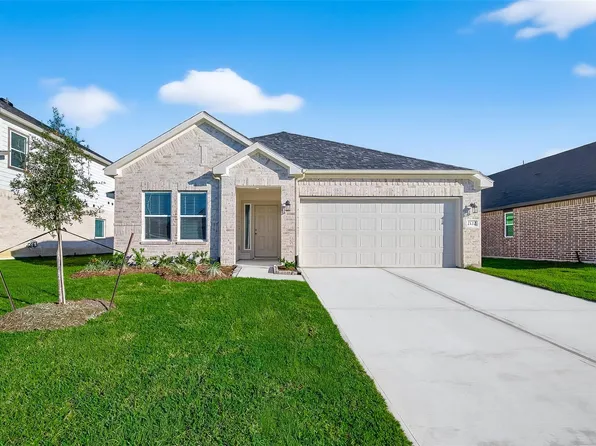 2115 Spring Hollow Dr, Baytown, TX 77521