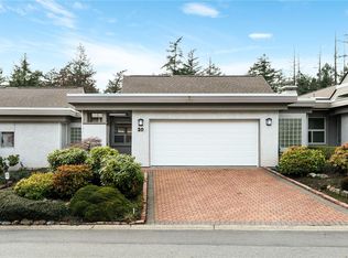 Hawthorn Hill, Saanich, BC V8Y 3G8