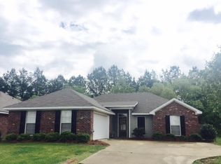 150 Cedar Spring Cir, Pearl, MS 39208