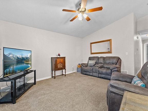 5th image of 2608 Quay St