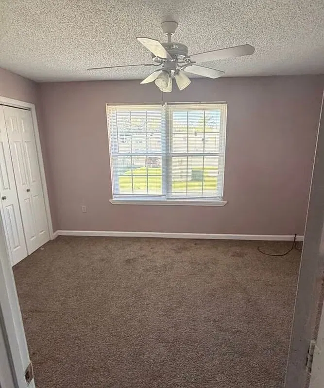 2 bed, 1.5 bath, 1120 sqft, $1,300 — Photo 3