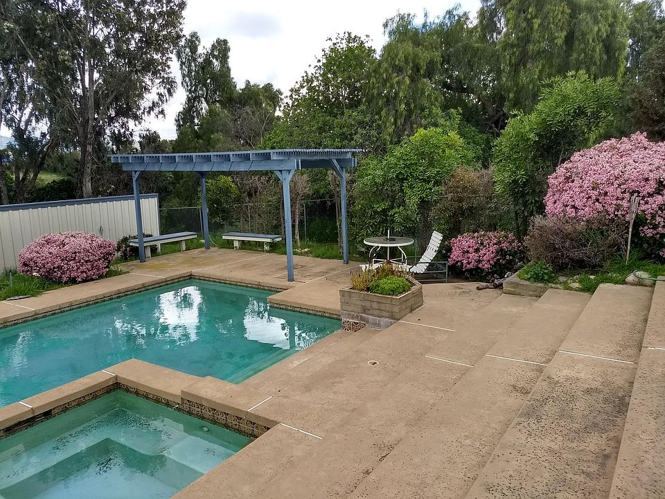 Private pool and spa, to cool you all summer. All gates must be kept locked when you're not in the pool.