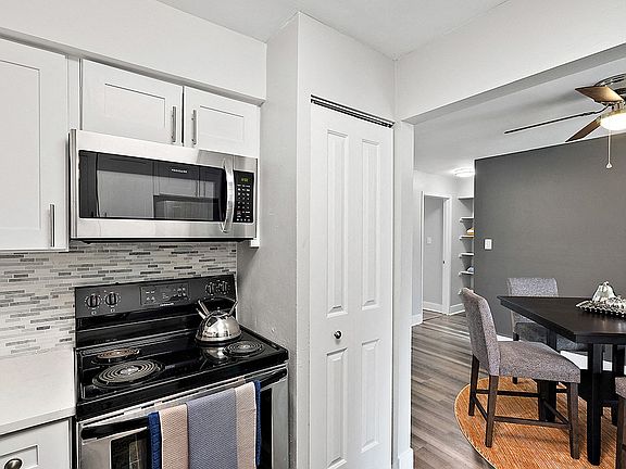 5th image of 15027 Brookview Dr #13-9302R