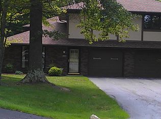 4211 Bristol Ln, New Castle, PA 16105