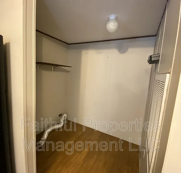 10315 County Road 2301 — Photo 3