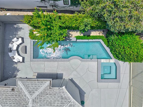 3rd image of 515 N Crescent Heights Blvd