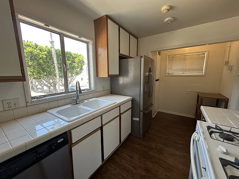 901 Pier View Way #A — Photo 16