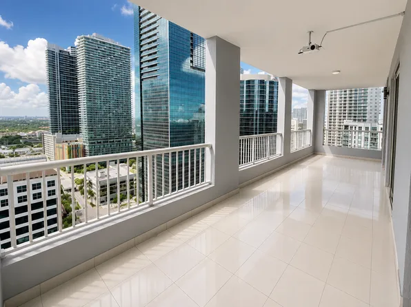 170 SE 14th St, Miami, FL
