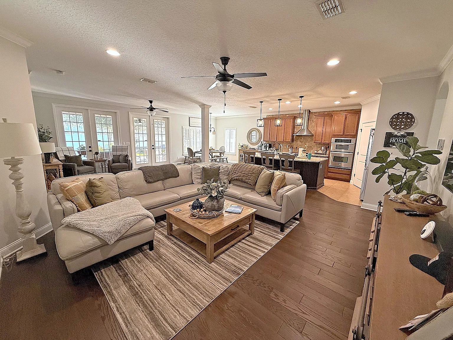 281 Palazzo Cir — Photo 3