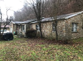 1530 Alder Dr, Saint Albans, WV 25177