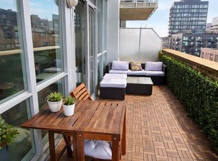 510 King St E #719, Toronto, ON M5A 0E5