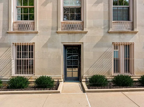 173 Riverside Drive image 19 of 22