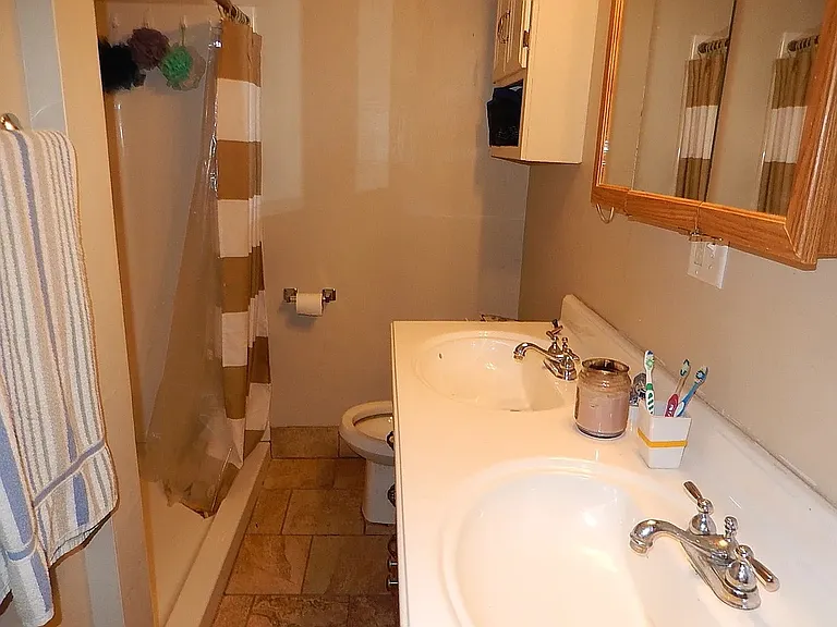 815 Buena Vista Dr — Photo 10