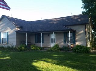 3501 E Dubois Rd, Waltonville, IL 62894
