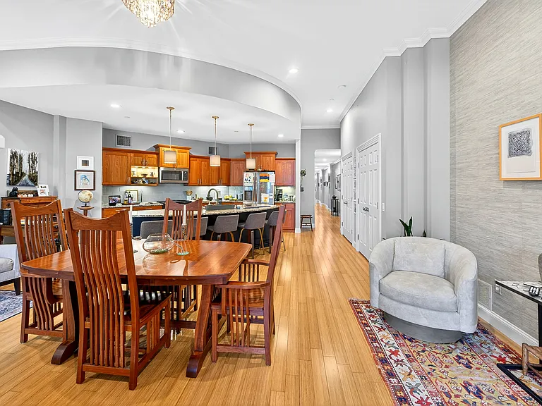 325 S Salina St #2 — Photo 33