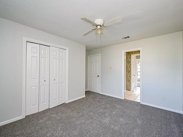 12011 Autumn Creek Dr — Photo 20