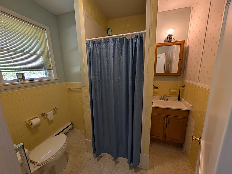 115 Lake Dr — Photo 12