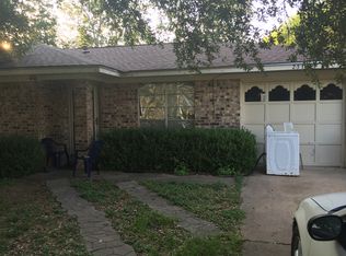 2315 Yellowstone Dr, Bryan, TX 77803