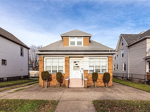2nd image of 1048 W 21st St