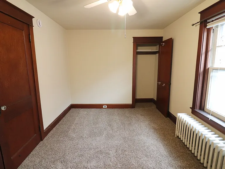 502 N State St — Photo 21
