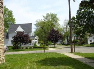 200 W Oakland St, Durand, MI