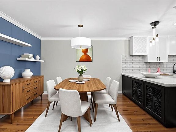 4th image of 1704 Brighton Point