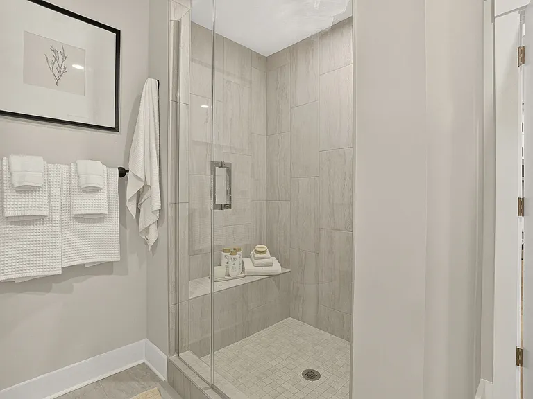 The Lodges of Huntersville — Photo 15