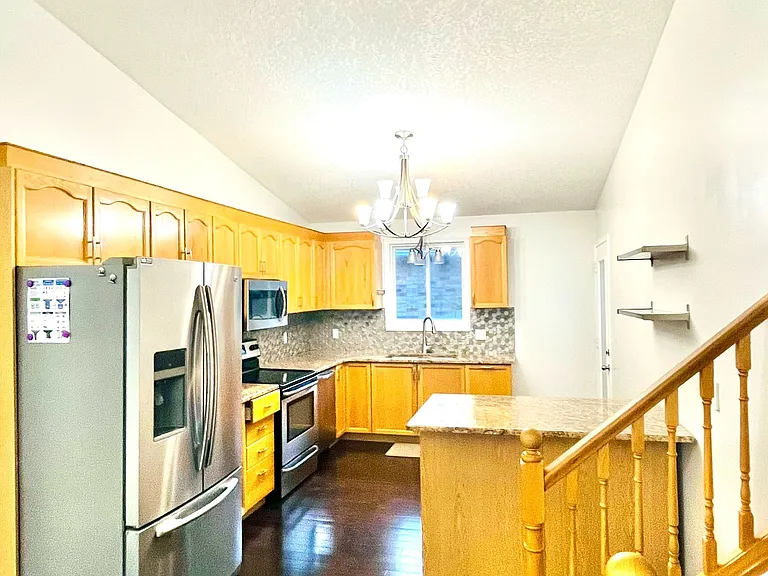 172 Springfield Pl — Photo 5