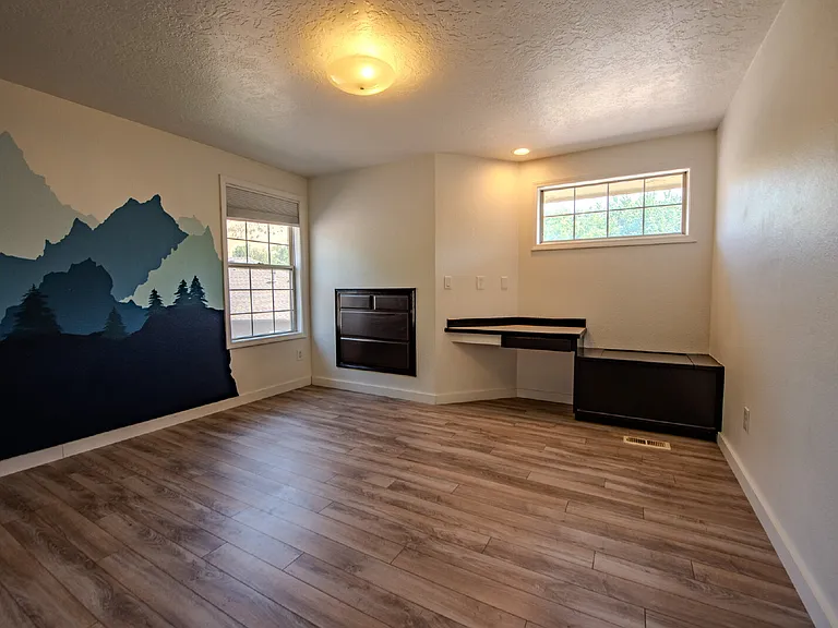 5643 N Citadel Way — Photo 15