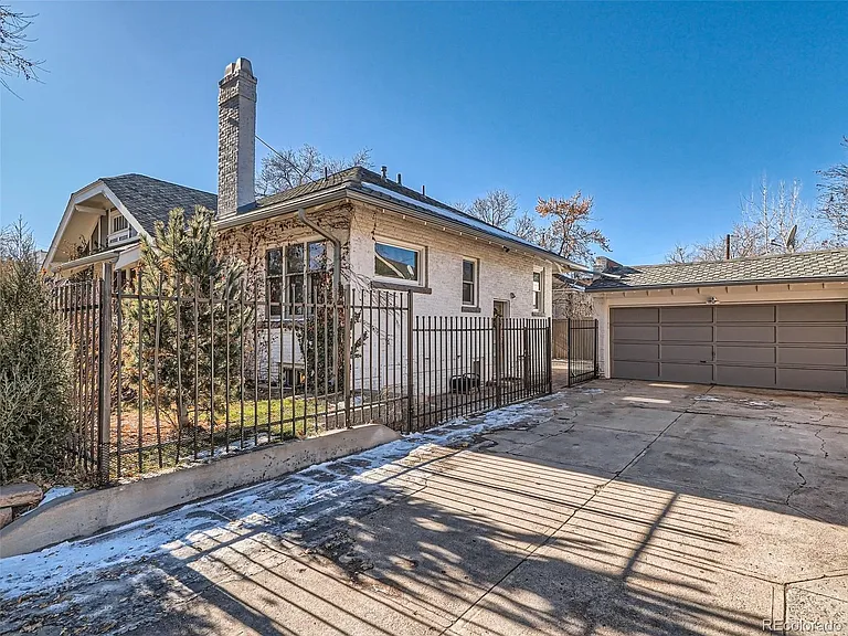 1133 E Virginia Ave #B — Photo 31