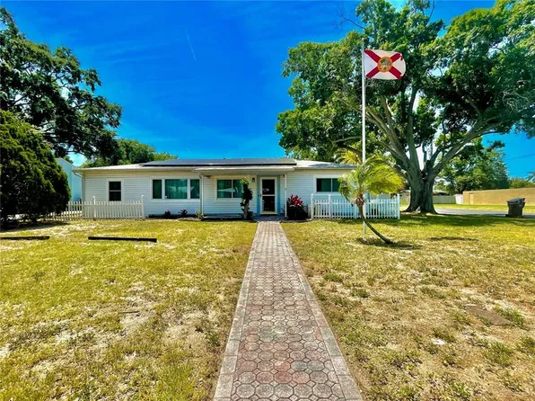 5180 48TH TER N, ST PETERSBURG, FL 33709