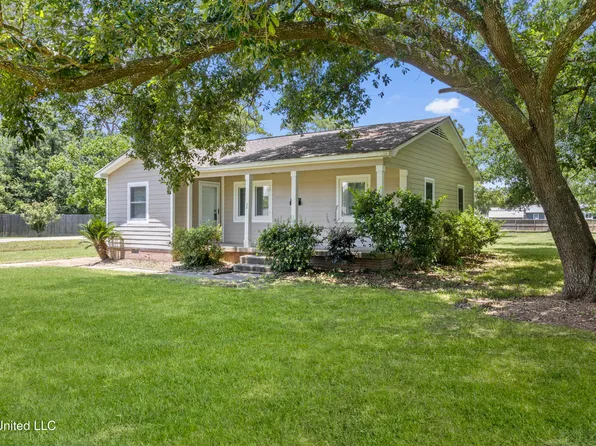 38 37th St, Gulfport, MS 39507