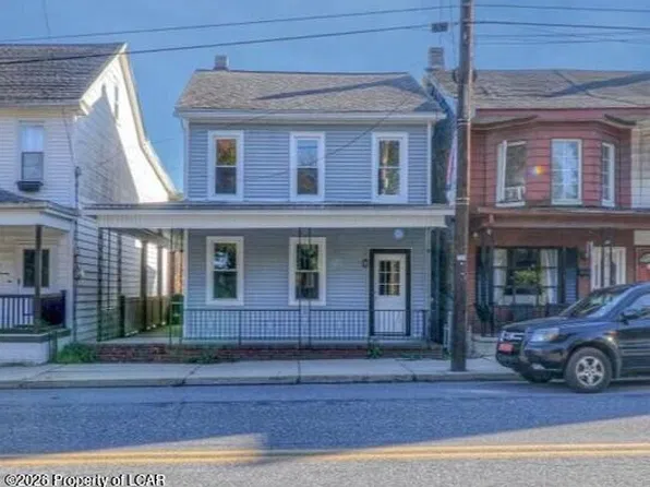 175 Valley St, New Philadelphia, PA 17959