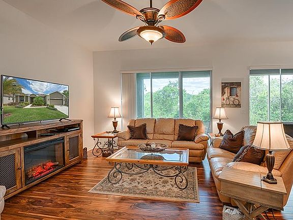 4th image of 9940 Cleghorn Dr