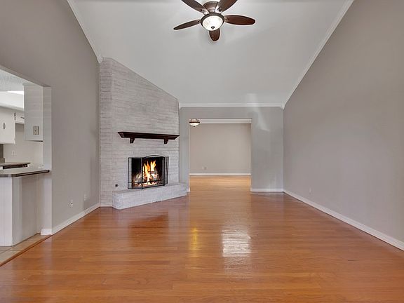 2nd image of 4601 Conley Ave