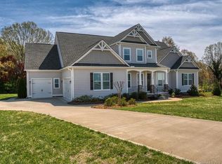125 Wheaton Ln, Mooresville, NC 28117