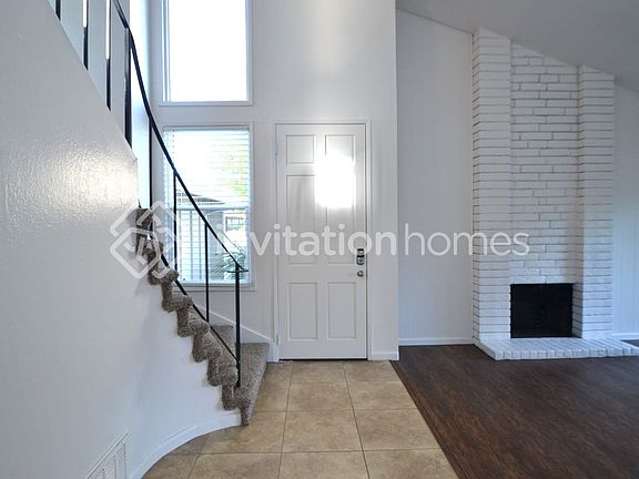 4th image of 7704 Guenivere Way