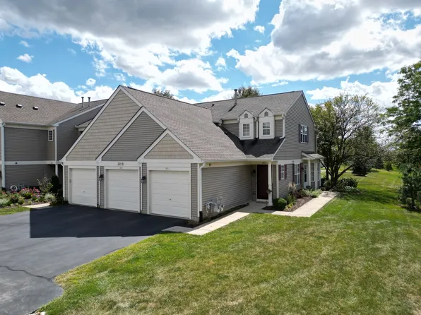 2219 Waterleaf Ct Unit 201, Naperville, IL 60564