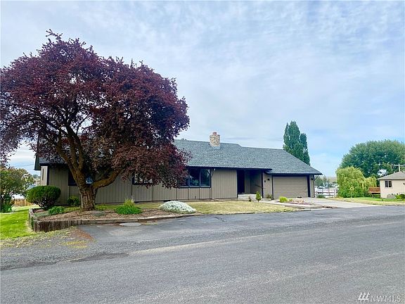 2nd image of 11 SE Regent Ave