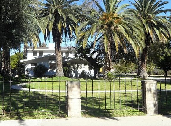 2nd image of 550 W 6th St