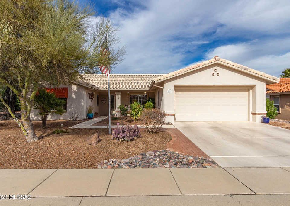 1st image of 1015 E Desert Glen Dr