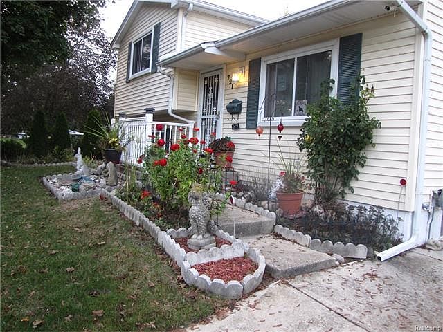1st image of 721 E Columbia Ave