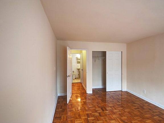 2nd image of 13955 35th Ave APT 2A