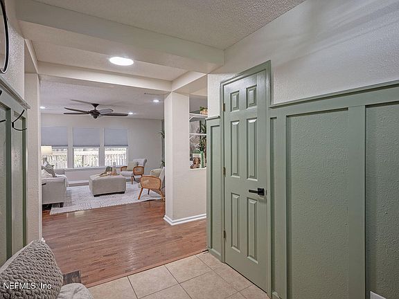 4th image of 2541 REAGAN LAKES Lane