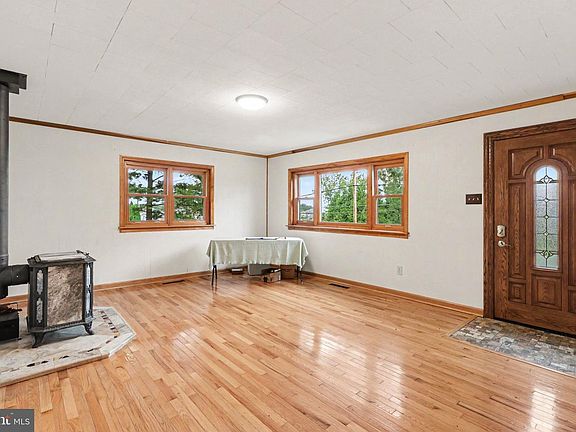 2nd image of 201 Marsh Dr