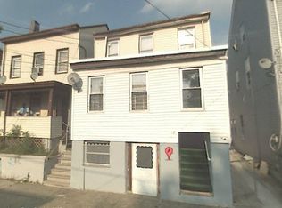 18 Redwood Ave, Paterson, NJ 07522