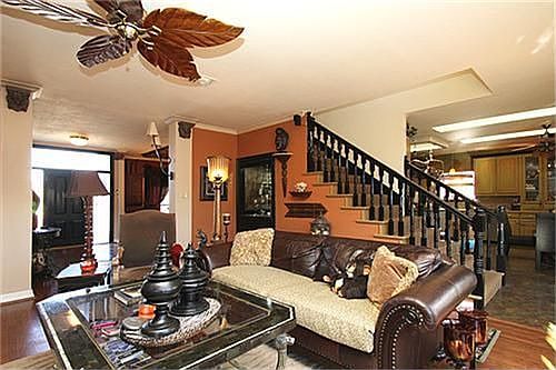 5th image of 2440 Briarhill Blvd