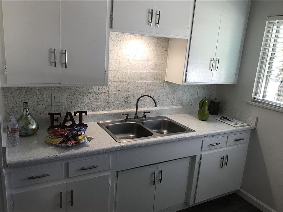 1st image of 109 N Fairway Ln APT 14