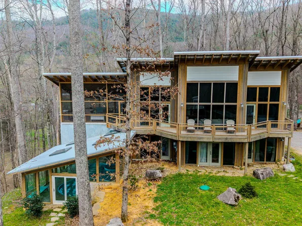 3721 Clabo Mountain Ln, Sevierville, TN 37862