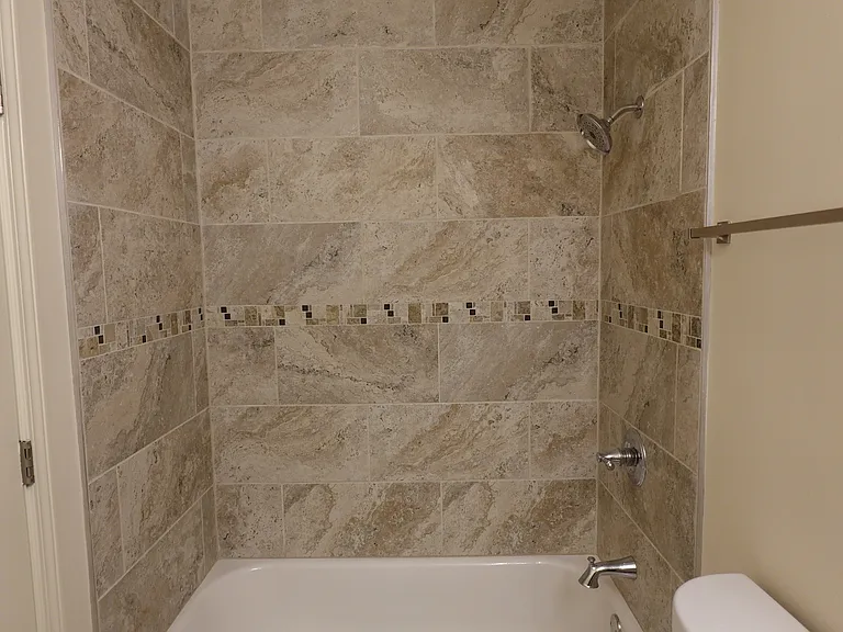 1070 Woodhill Ct — Photo 25